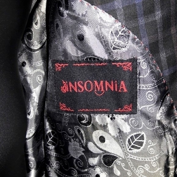 INSOMNIA MANZINO Grey Plaid Blazer, Black Velvet Accents, 40R - Picture 3 of 11